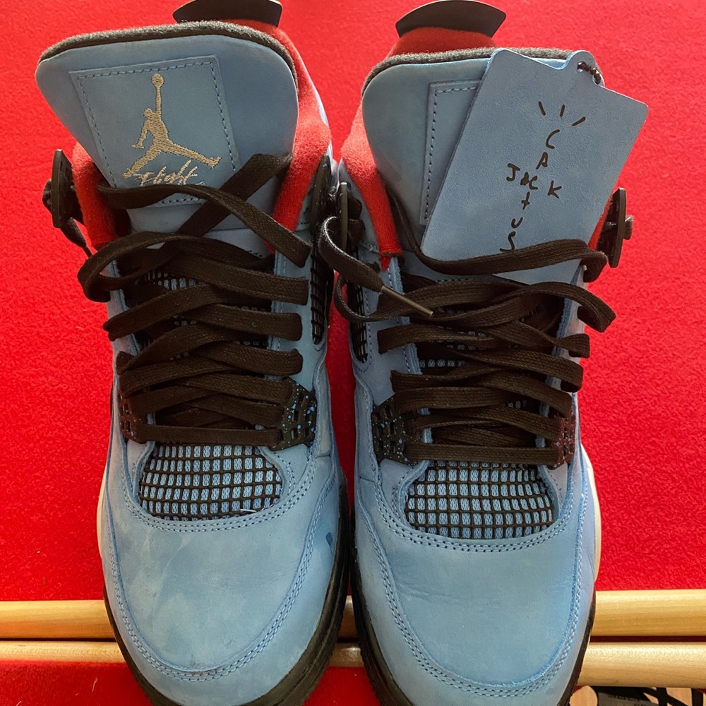 Jordan 4 Travis Scott cactus jack